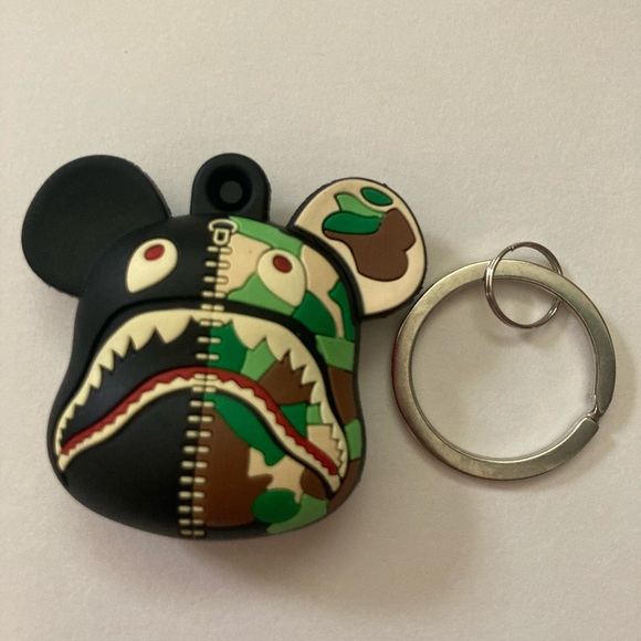 NWOT AirTag keychain holder - Picture 1 of 4